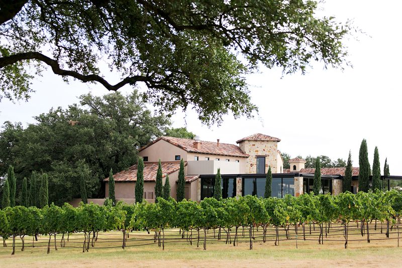 Sip, Stay & Swing: Fredericksburg